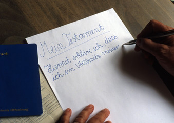 Frau Testament