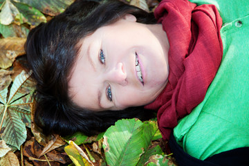 Frauenportrait im Herbst