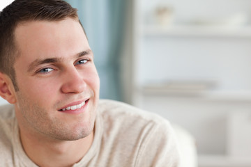 Obraz premium Young man posing