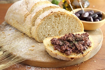 Fresh bread with olive tapenade