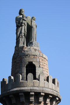 statues de saint ,tour de kerroc'h,paimpol,bretagne