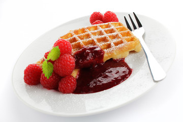 Waffeln mit Himbeeren