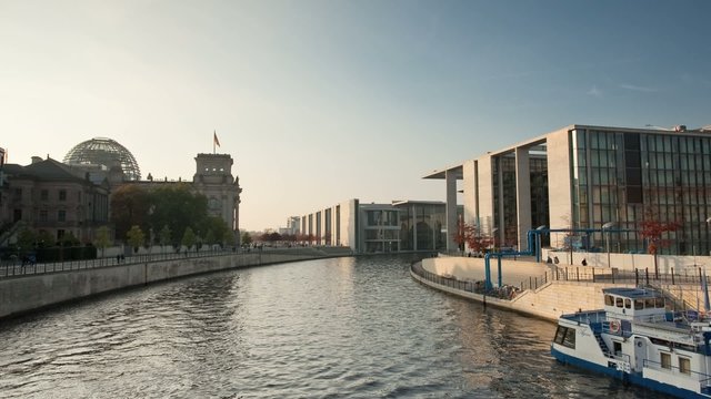 Spree Ufer Reichstag