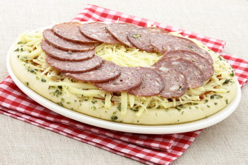 raw italian salami pizza