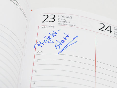 Projektstart Termin im Kalender notiert