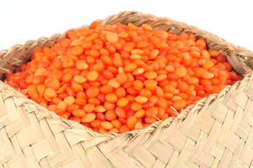 Un sac de lentilles corail
