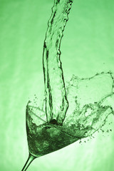 Splashing cocktail