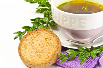 Rinderbrühe mit Zwieback