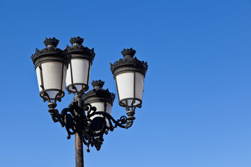 Fototapeta na wymiar Retro street-lamp