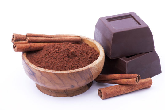 cioccolato fondente con cacao e cannella