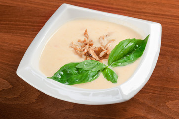 vegetable cream soup with smoked meat