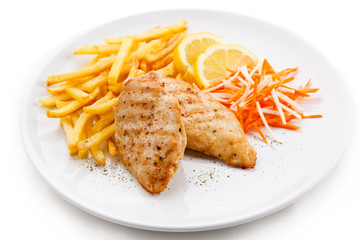Grilled chicken breast and vegetables