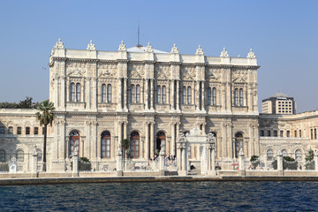 Fototapeta na wymiar Dolmabahce Palace, Stambuł (Turcja)