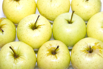 yellow apples