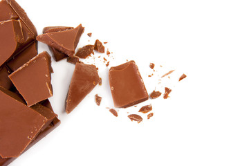 trozos de apetitoso y dulce chocolate
