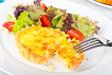 Mini quiche with salad