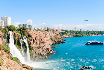 Fototapeta premium Wodospad Duden w Antalyi, Turcja