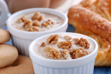yogurt alle noci - quattro