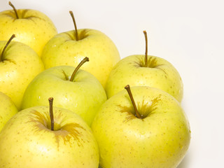 yellow apples