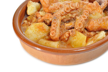 Cazuela de pulpo guisado.