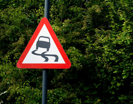 UK danger of swerving road sign