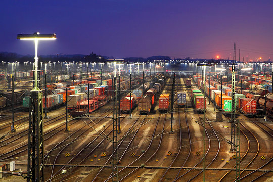 Rangierbahnhof Maschen am Abend