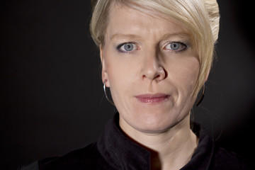 Portrait einer blonden Frau