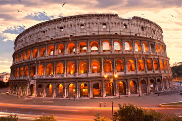 Obraz na płótnie Canvas Majestic Koloseum, Rzym, Włochy.