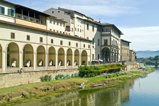 Embankment of Arno river