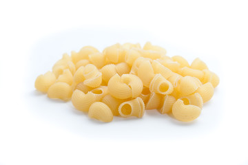 Pasta en fondo blanco