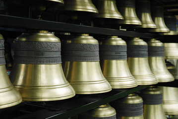 Carillon bells