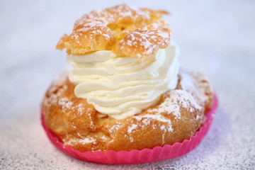 Choux à la crème