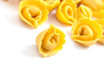 Tortelloni crudi