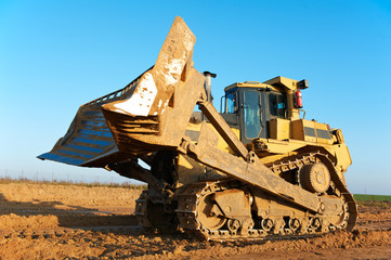 track-type bulldozer loader