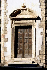 entrance door