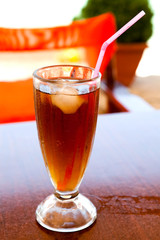 Refreshing ice tea