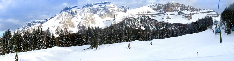 Fototapeta na wymiar Dolomity góry