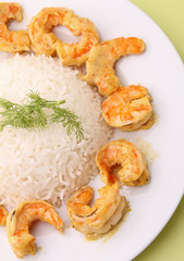 shrimp with curry sauce and rice