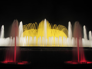 fuente de colores de barcelona