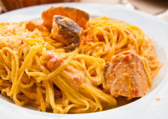 pasta with salmon