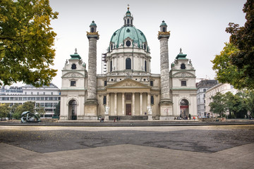 Fototapeta na wymiar Photo of St. Charles Cathedral (Karlskirche) in Vienna