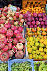 Obstverkauf auf dem Markt in Mires,
