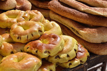 buns with raisins and loafs of bagels