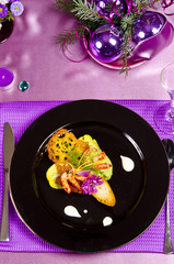 Avocado-Terrine mit  Meeresfrüchten und Tomatenpaste