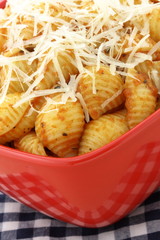 Delicious pasta shells with fresh marinara sauce