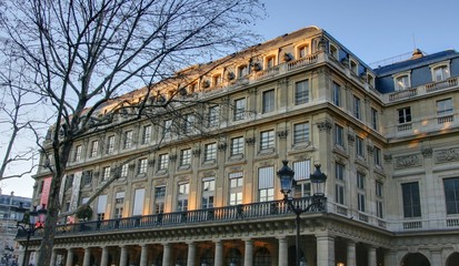 immeuble &agrave; paris
