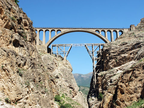 Veresk  bridge (called the bridge of victory in World War II  )