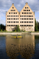 Fototapeta premium Old Granary in Gdansk