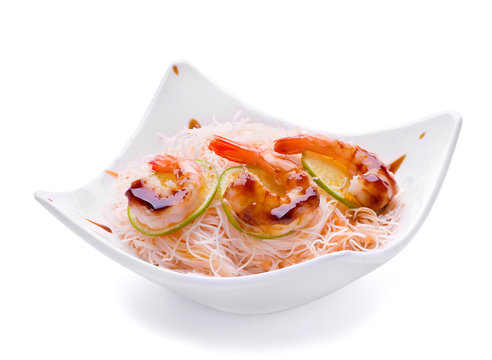 Fried shrimp with boiled noodles