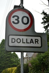 C'est la crise (Dollar, village d'écosse)